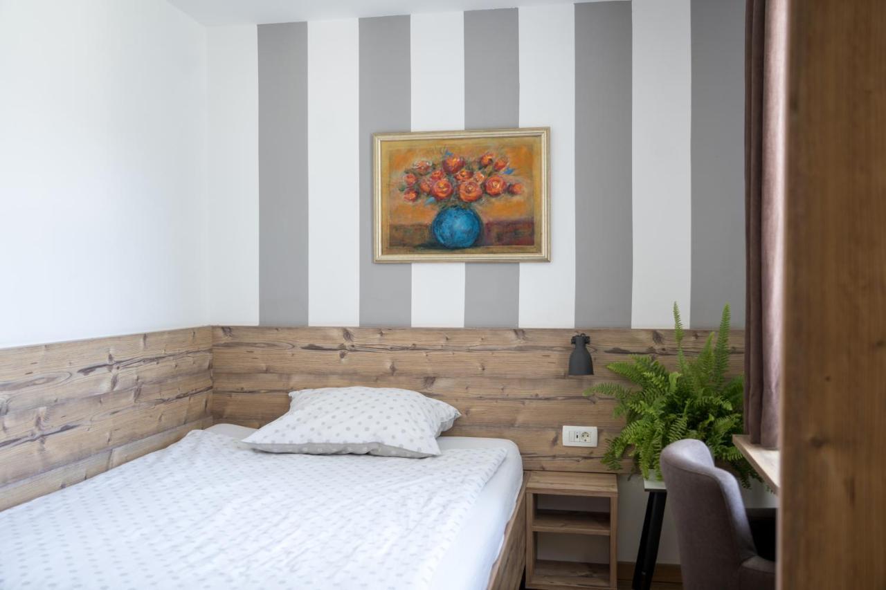 Hisa Poljana Rooms Prevalje Buitenkant foto