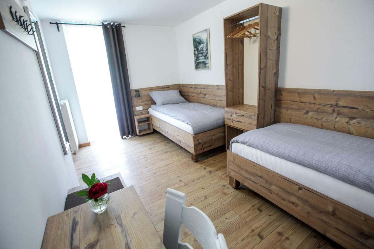 Hisa Poljana Rooms Prevalje Buitenkant foto