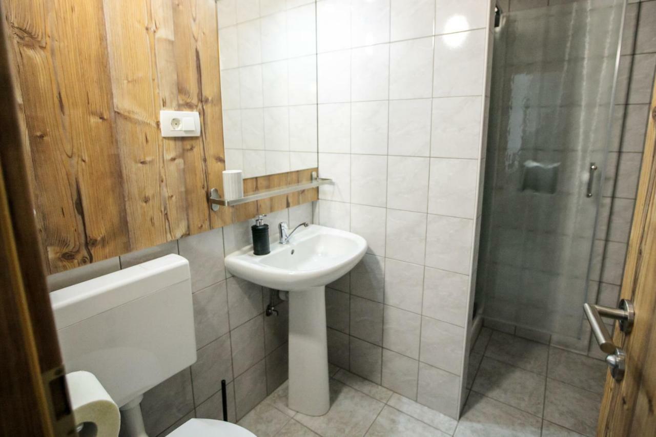 Hisa Poljana Rooms Prevalje Buitenkant foto