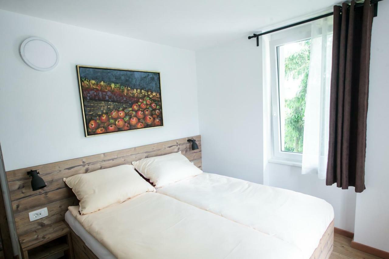 Hisa Poljana Rooms Prevalje Buitenkant foto