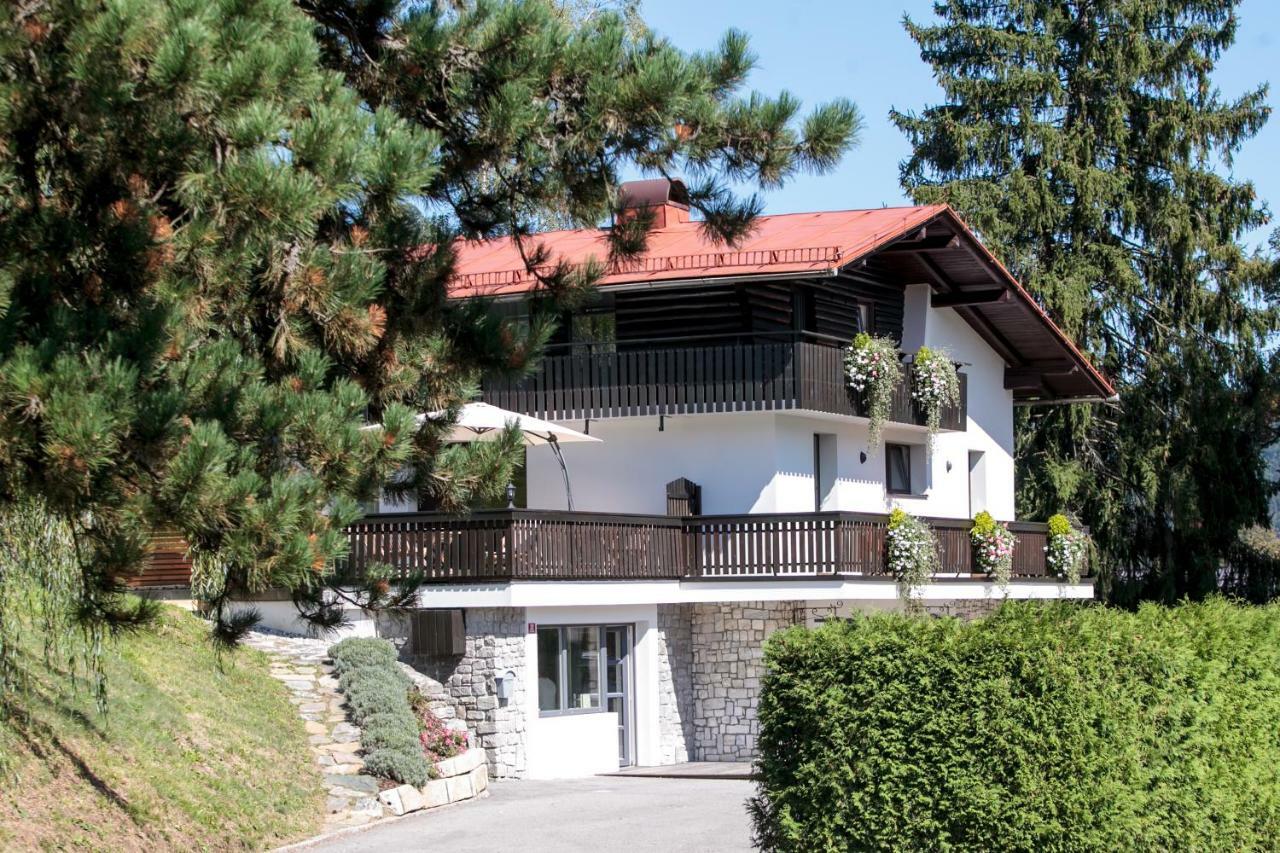 Hisa Poljana Rooms Prevalje Buitenkant foto